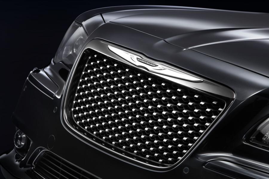  Chrysler 300C Ruyi Design Concept 2012 года  (фото 17 из 24)